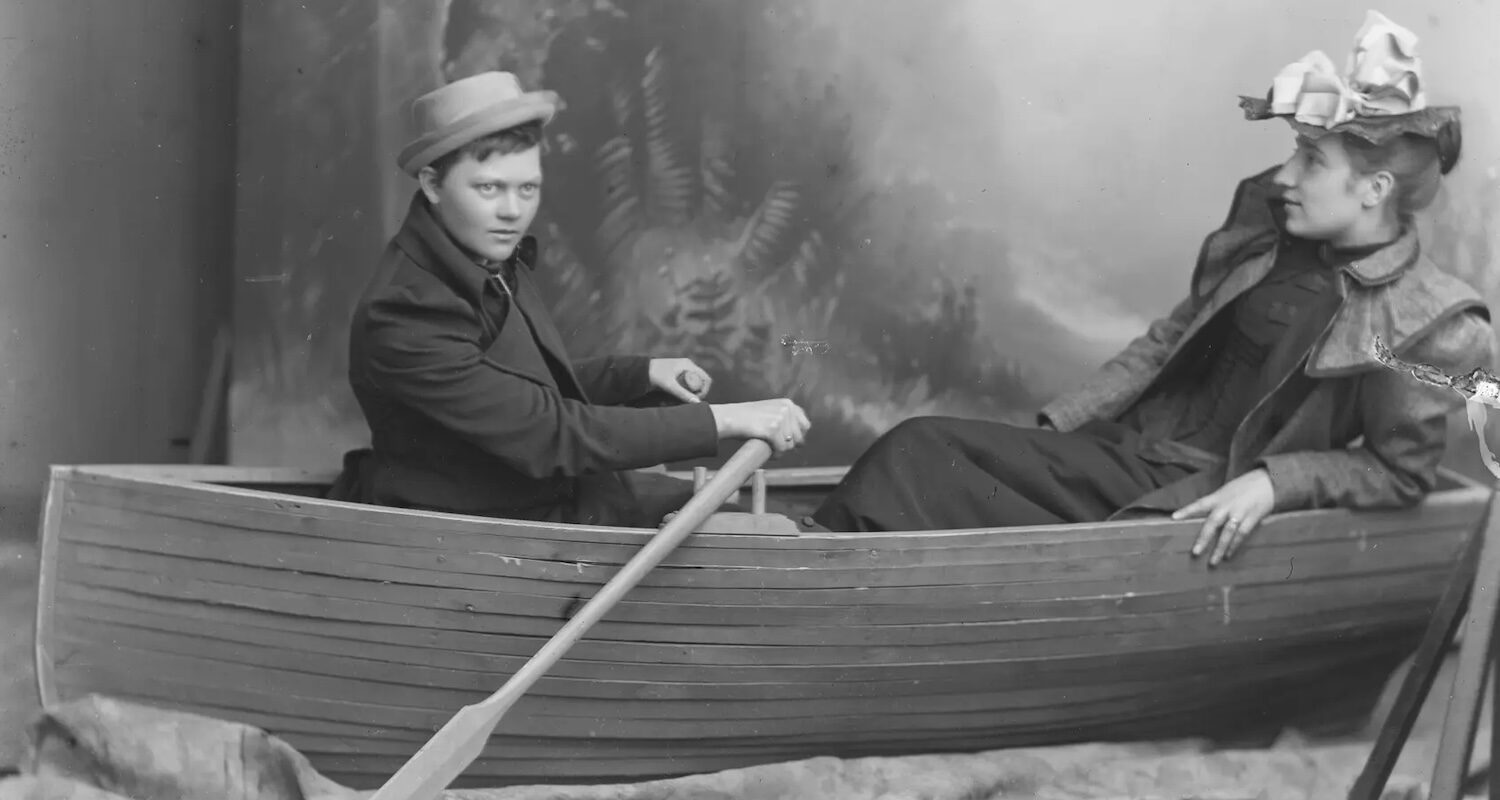 Berg & Høeg, "Water scene". Marie Høeg and Bolette Berg in a rowing boat in the studio, 1894-1903. Collection of Preus Museum